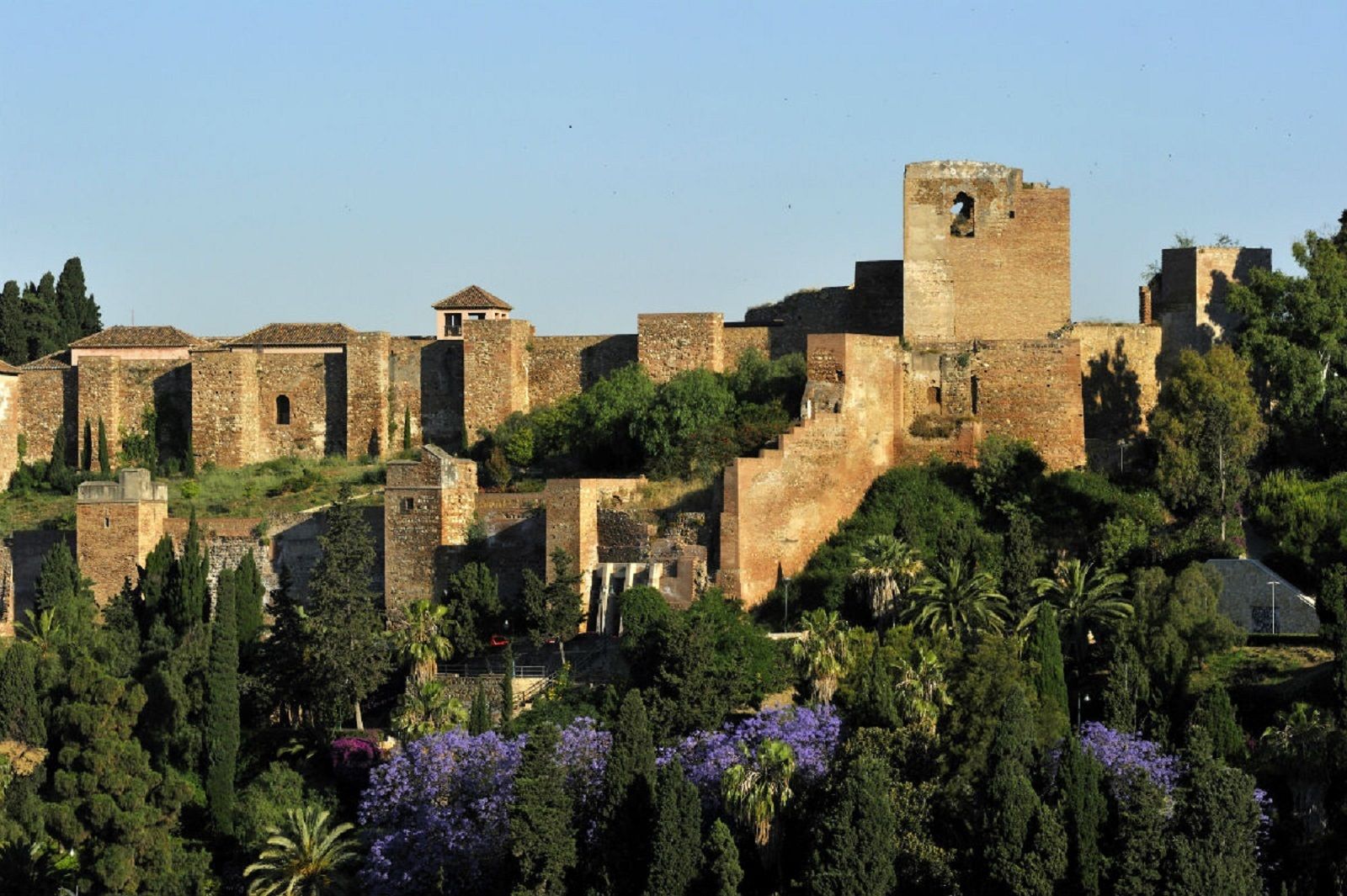 Alcazaba er en maurisk fæstning for de mauriske konger i Granada
