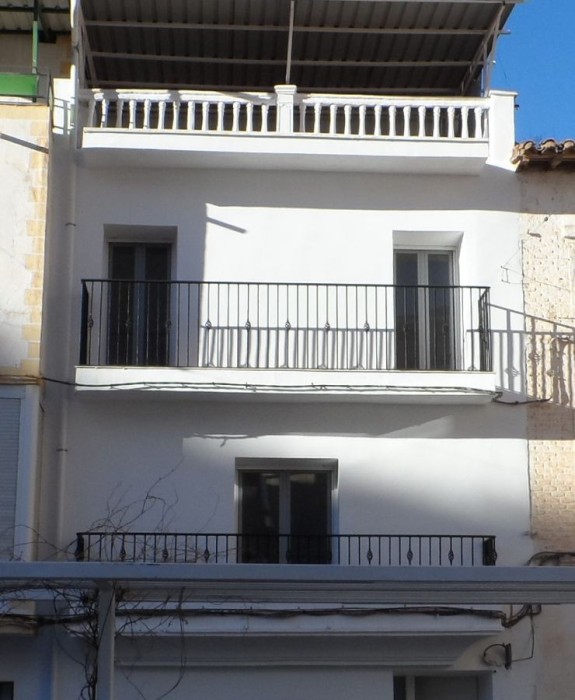 House Townhouse in Zujar 