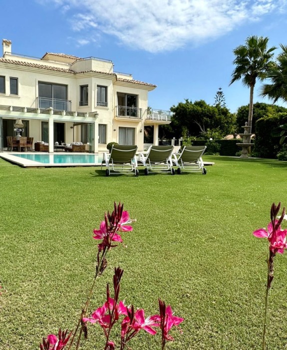 Hus Fritliggende Villa in Marbella 