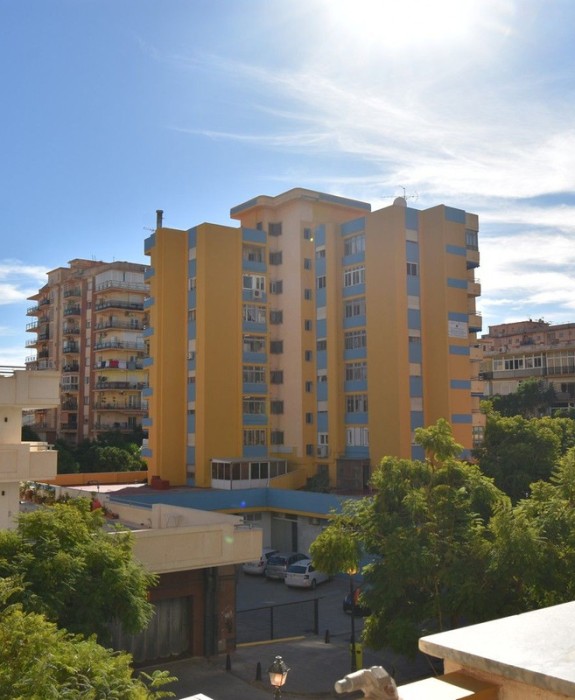 Apartment Middle Floor Apartment in Fuengirola 