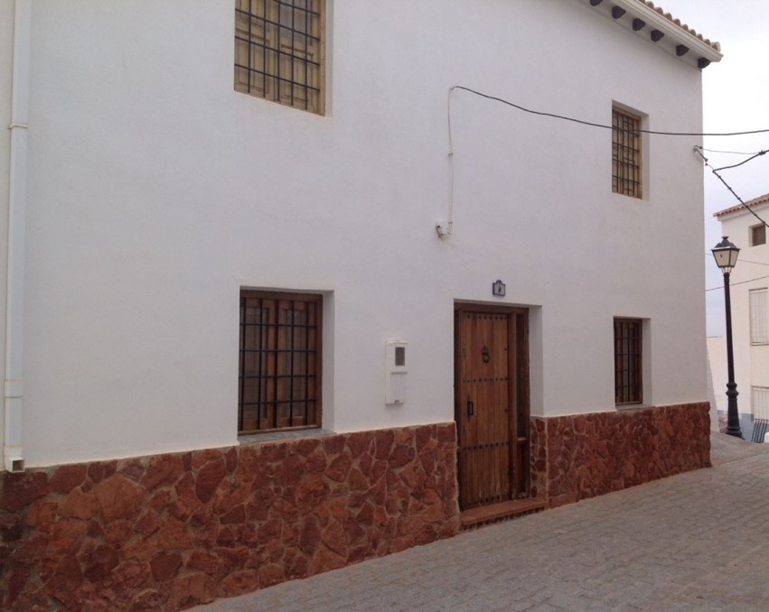 Casa Adosada in Freila