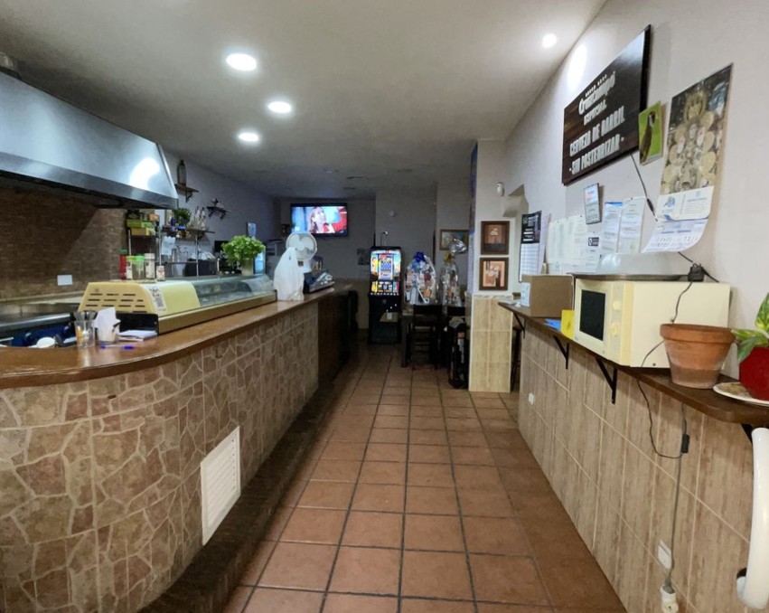 Commercial Restaurant in San Luis de Sabinillas 
